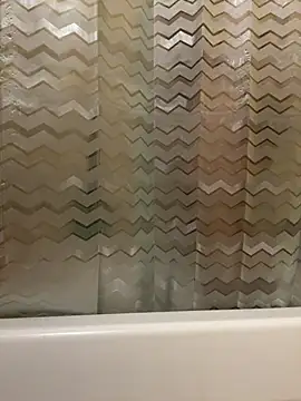 Snapshot of VFuck4U_xxx chatting on 02.24.25 VFuck4U xxx online show from 02.24.25