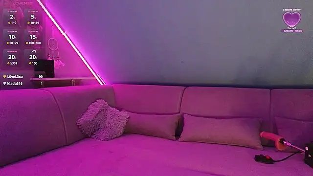 Terinn Blu online show from 02.14.25