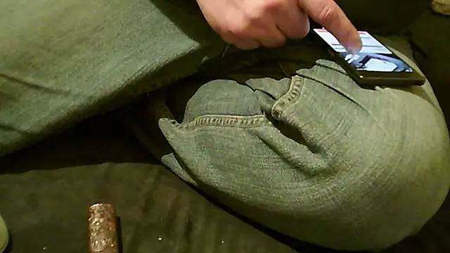 Snapshot of vimilili chatting on 10.31.25 vimilili online show from 10.31.25