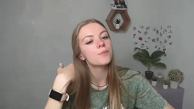 AliceFlirtt  online show from 09.29.25