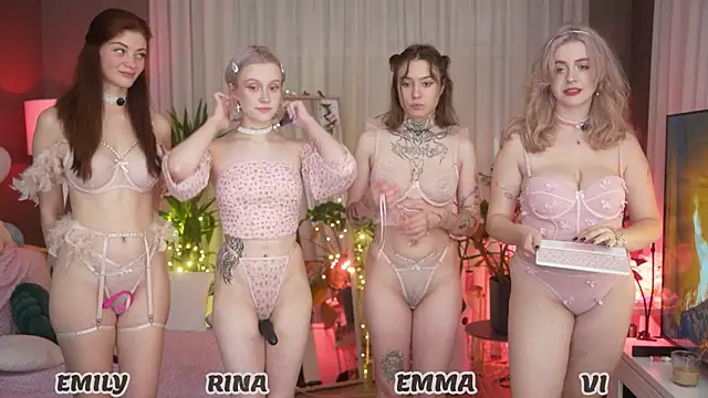 Snapshot of your_favoritegirls chatting on 09.27.25 your favoritegirls online show from 09.27.25