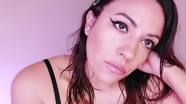 Latina hot2024 online show from 03.07.25