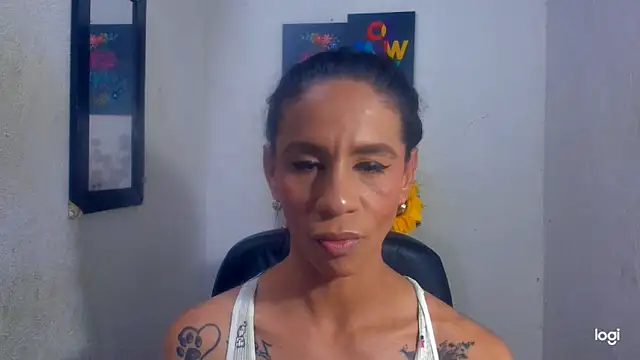 Snapshot of juanblakbigcock chatting on 10.01.25 juanblakbigcock online show from 10.01.25