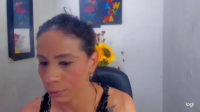 Snapshot of juanblakbigcock chatting on 10.11.25 juanblakbigcock online show from 10.11.25