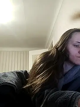 emeli moon online show from 02.28.25