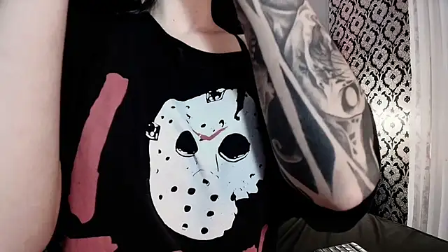 Adeelinee online show from 10.24.25