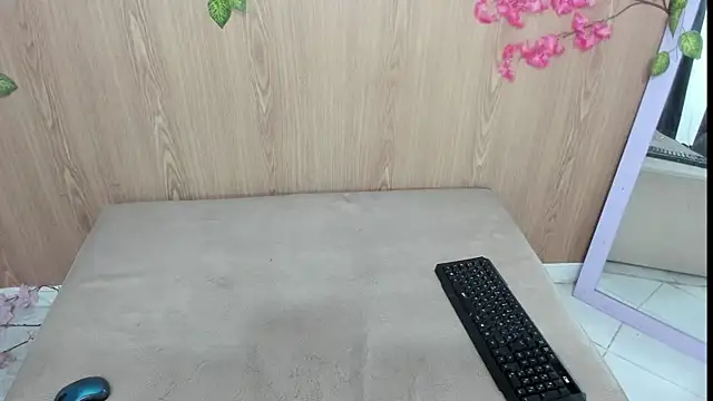 jenelotizz06 online show from 06.16.26