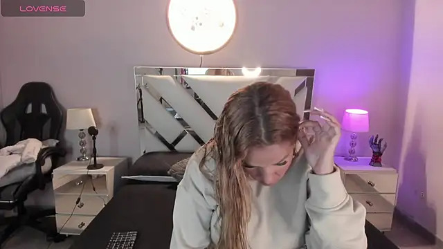 AnyyJones online show from 01.04.25