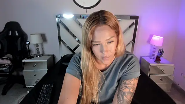 AnyyJones online show from 02.11.25