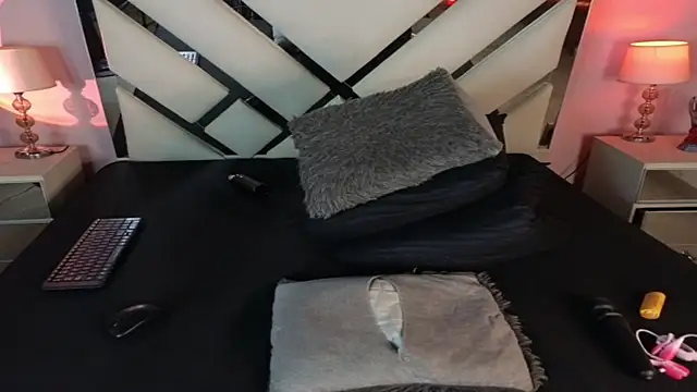 AnyyJones online show from 03.02.25