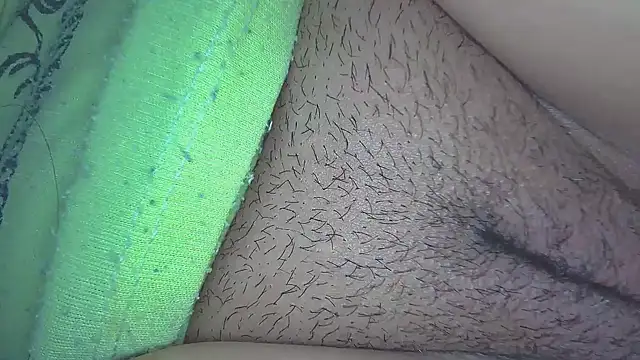 white sexy  online show from 02.04.25