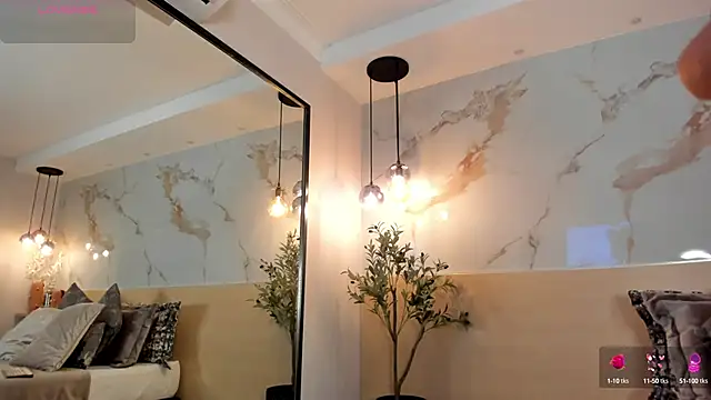 LeaThompson online show from 10.07.25