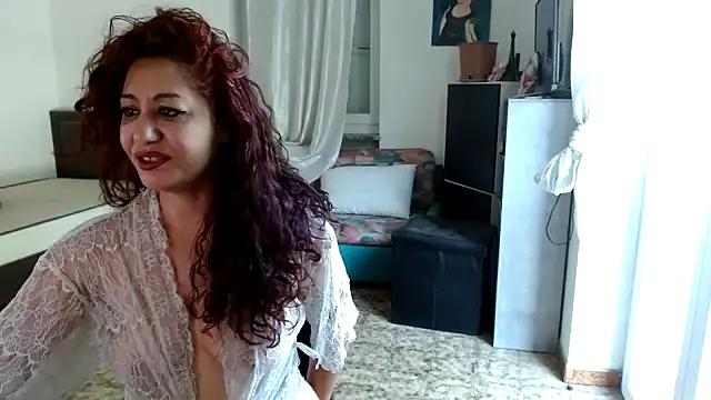 Snapshot of danasantoreal chatting on 07.18.26 danasantoreal online show from 07.18.26