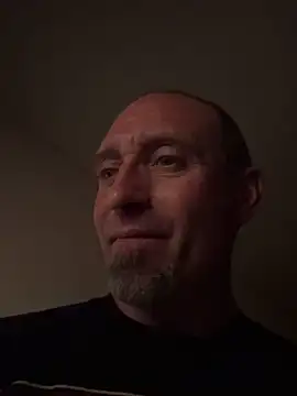 El Gizmo online show from 12.13.24