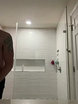 El Gizmo online show from 02.14.25