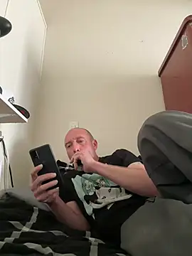 El Gizmo online show from 02.22.25