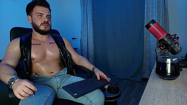 juliusmasters online show from 12.11.24