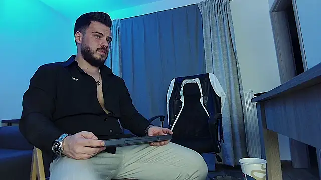juliusmasters online show from 12.29.24