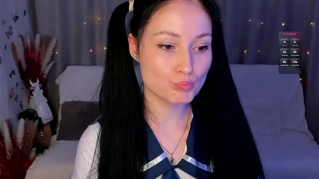 LisaMooore online show from 01.15.25