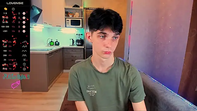 Aaron Boom online show from 09.27.25