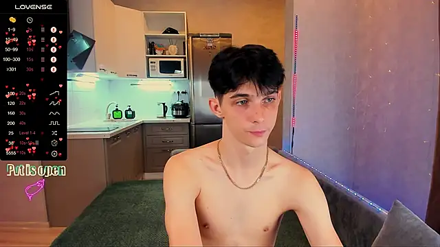 Aaron Boom online show from 09.30.25