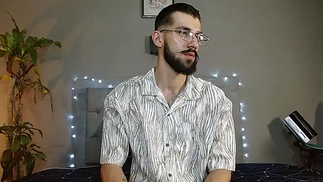 Mr WhiteCock online show from 01.25.25