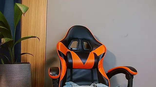 Mr WhiteCock online show from 09.18.25