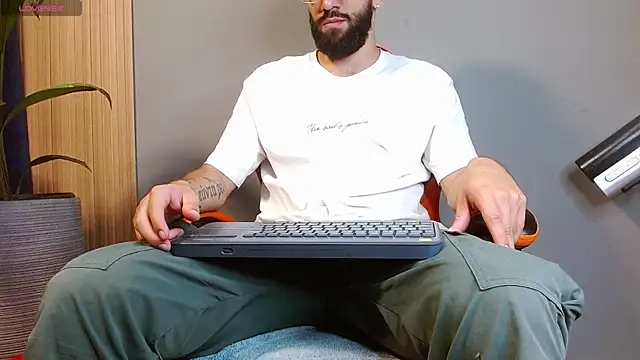 Mr WhiteCock online show from 09.19.25