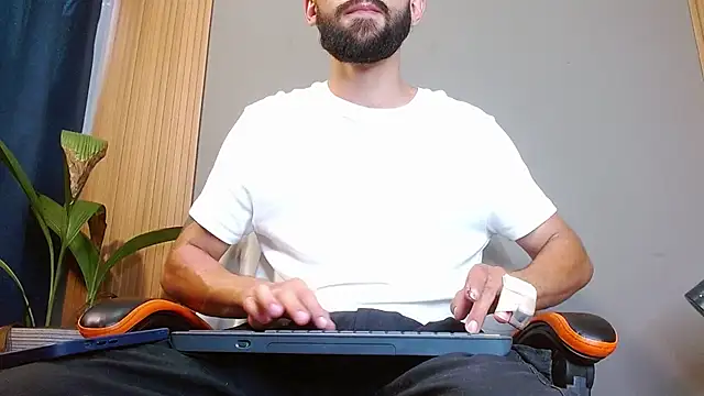 Mr WhiteCock online show from 10.26.25