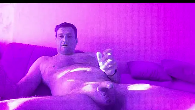 fuguCum online show from 10.15.25