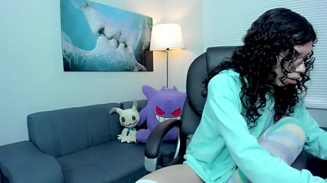 Snapshot of Angel_Dust18 chatting on 10.02.25 Angel Dust18 online show from 10.02.25