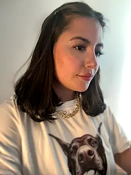 Snapshot of sukhakunis1 chatting on 10.04.25 sukhakunis1 online show from 10.04.25