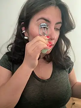 Snapshot of sukhakunis1 chatting on 10.07.25 sukhakunis1 online show from 10.07.25