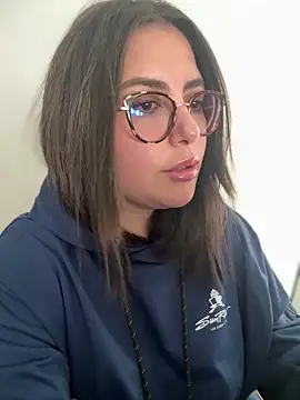 Snapshot of sukhakunis1 chatting on 10.17.25 sukhakunis1 online show from 10.17.25