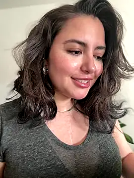 Snapshot of sukhakunis1 chatting on 10.27.25 sukhakunis1 online show from 10.27.25