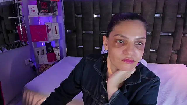 KatteMoss online show from 05.29.26