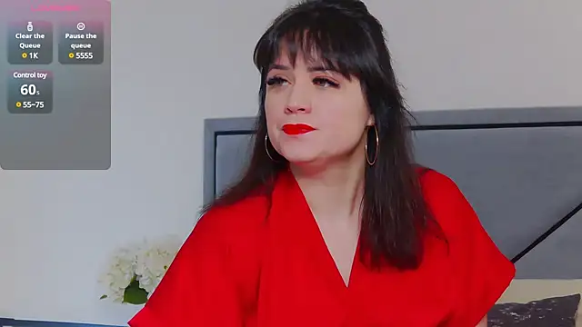 BellaHillss online show from 02.14.25