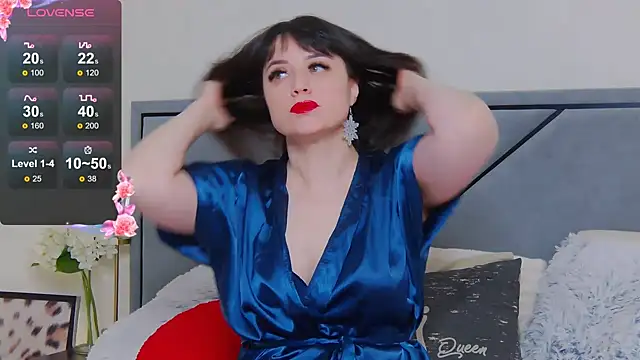 BellaHillss online show from 02.17.25