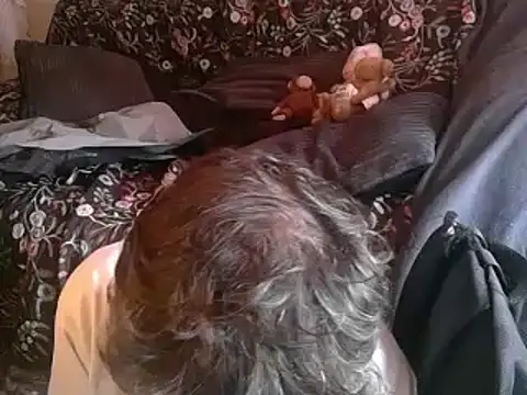 Snapshot of DaddyQuimHot chatting on 10.29.25 DaddyQuimHot online show from 10.29.25