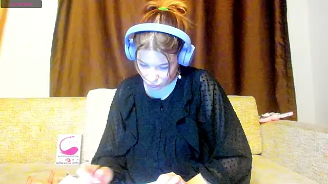 Leila purr18 online show from 09.27.25