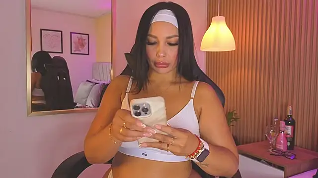 Dakota diaz  online show from 11.12.25