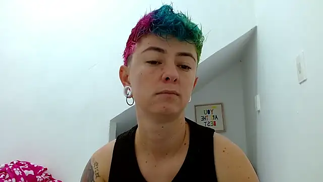 tomboyblue online show from 11.05.25