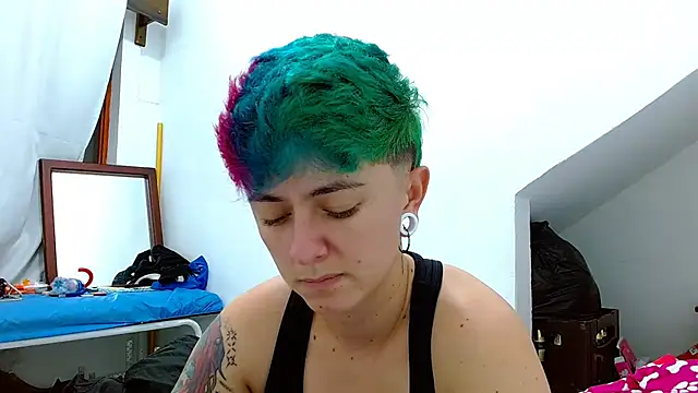 tomboyblue online show from 11.23.25