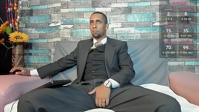 Snapshot of Paolo_johnson chatting on 01.20.25 Paolo johnson online show from 01.20.25