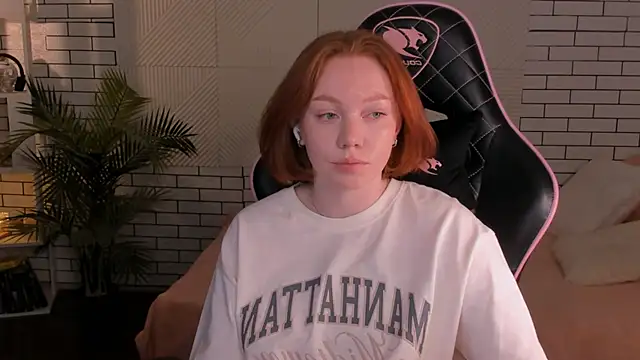 foxyMistrees online show from 12.11.24