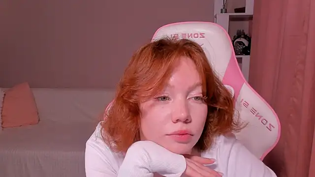 foxyMistrees online show from 01.28.25