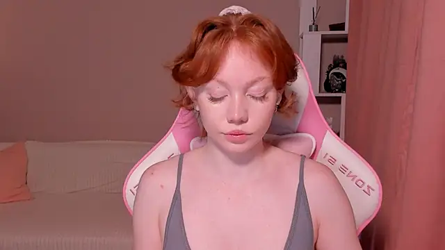 foxyMistrees online show from 02.02.25
