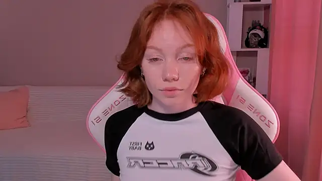 foxyMistrees online show from 02.06.25