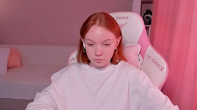 foxyMistrees online show from 02.26.25