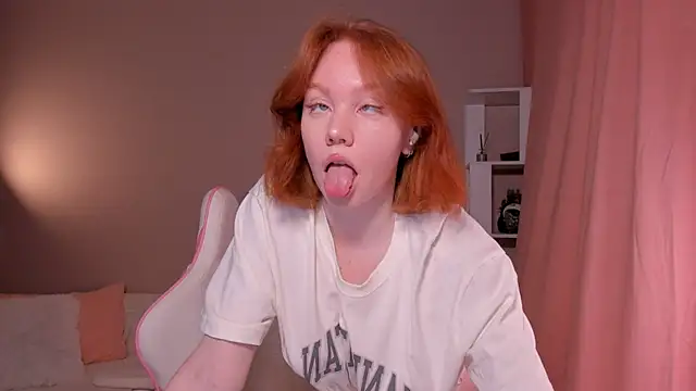 foxyMistrees online show from 02.28.25